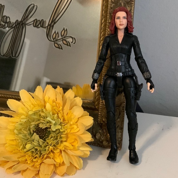 Black Widow - Picture 4 of 7